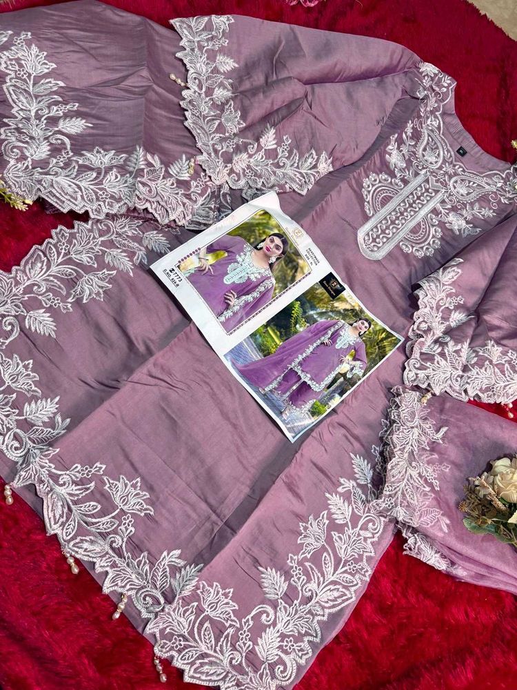 New Standard Beautiful Pakistani Dress Inpoted Dre