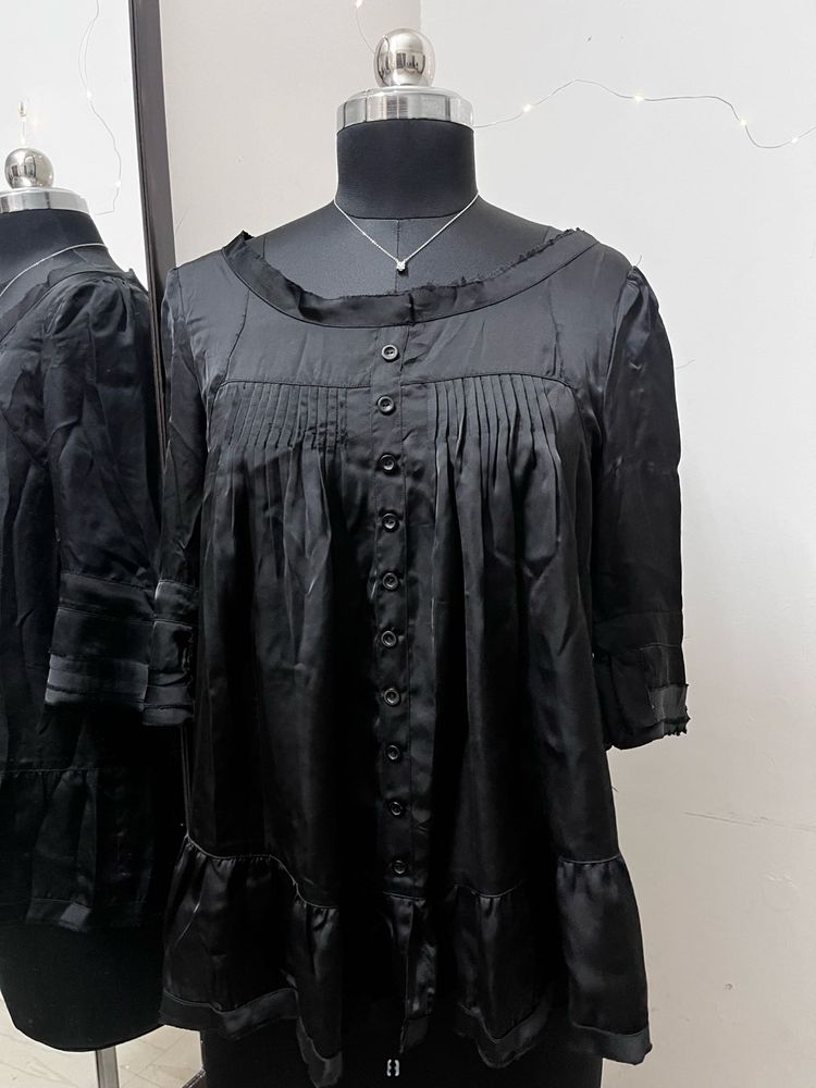 Black Buttoned Top