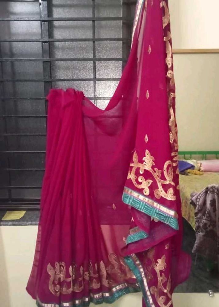 Super Saree With Golden Work