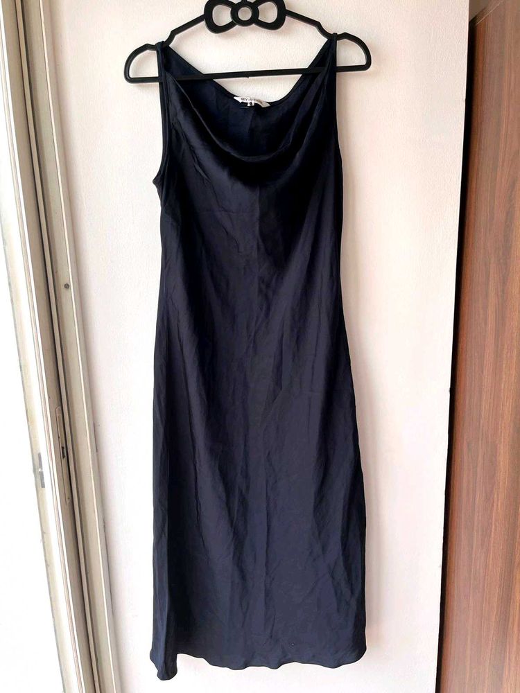 Elegant Black Dress