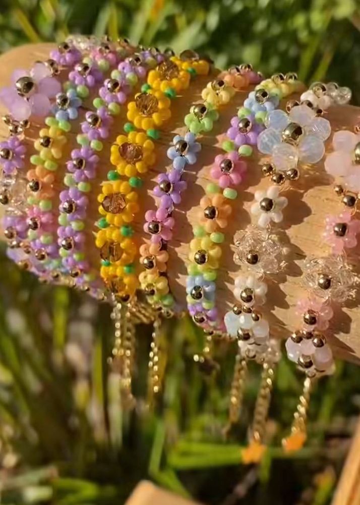 Daisy Beaded Bracelet- Pack Of 3