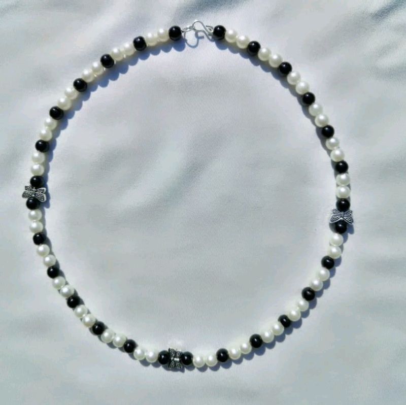 Necklace/ Choker