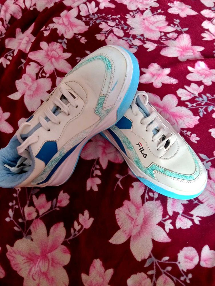 Fila White &amp; Blue Sneakers