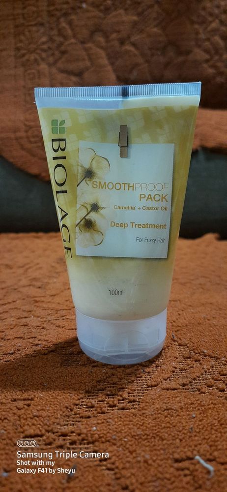 BIOLAGE  Smoothproof  Deep treatment hair mask for frizzy hair