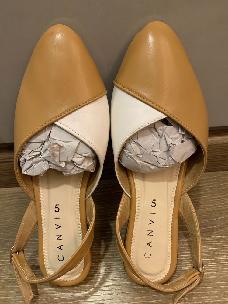 Flats For Women