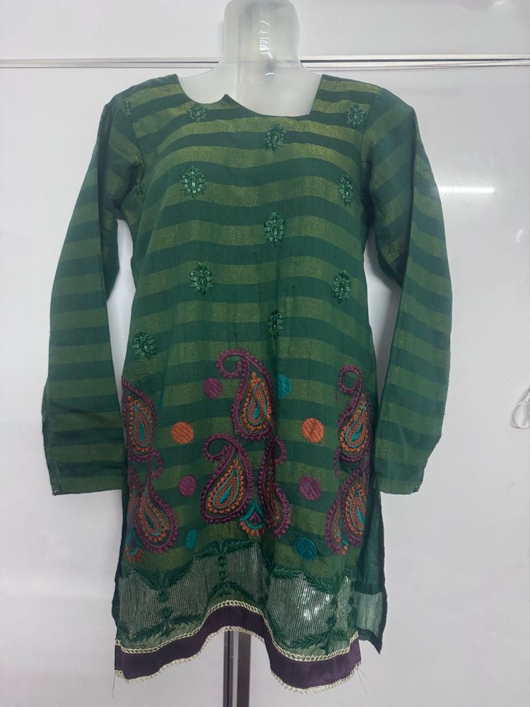Green Embroidered Kurta