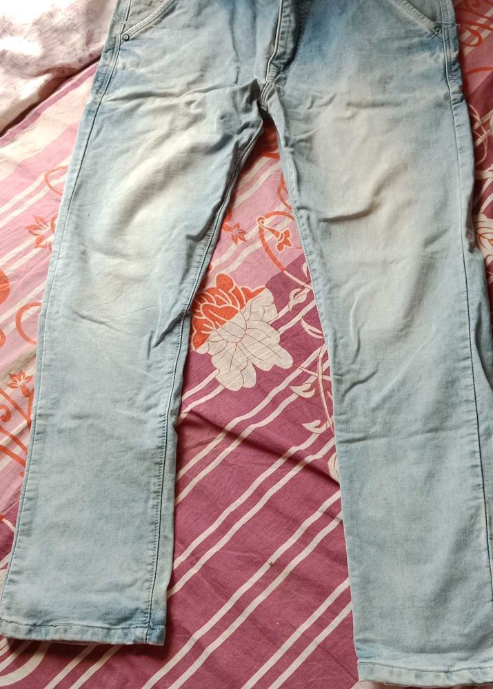 Light Wash Denim Jeans