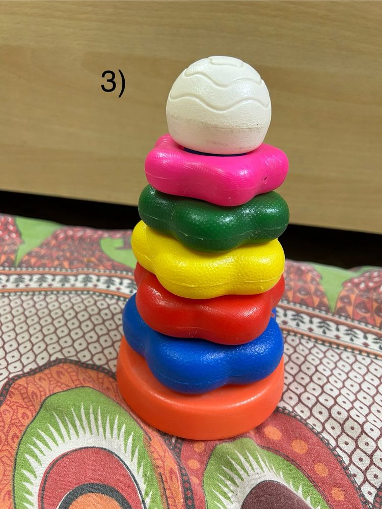 Rings Pyramid Stacker