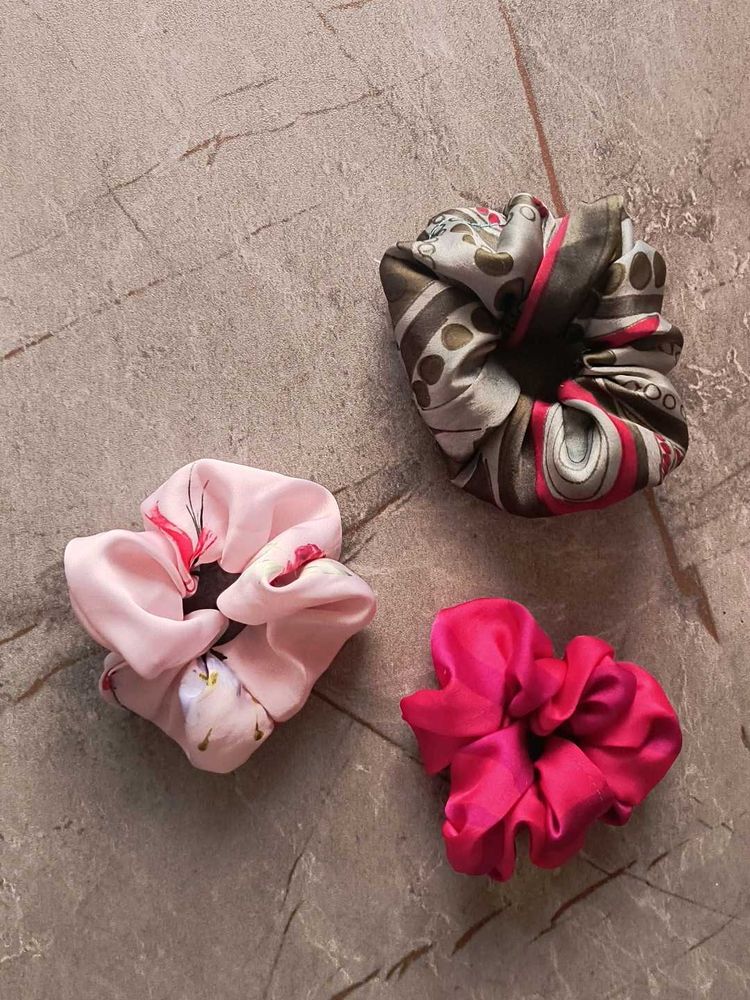 Silk Scrunchie Set