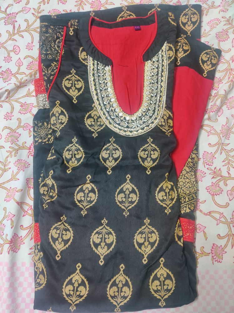 Double Layer Anarkali With Embroidered Neck (xxl)