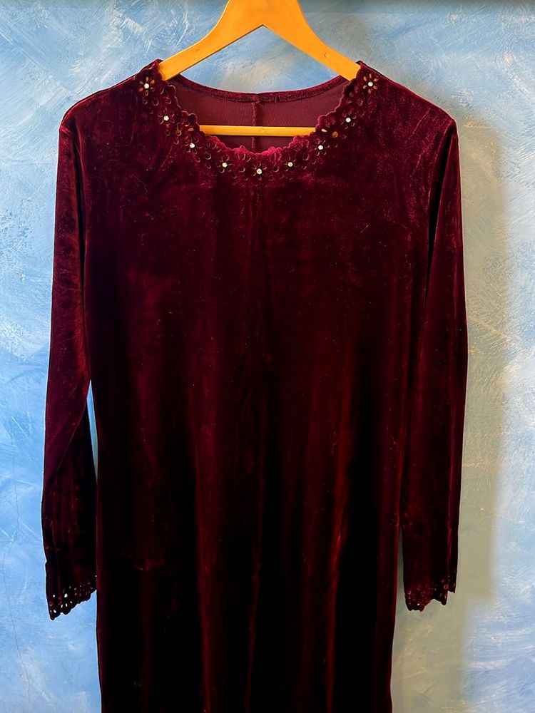Burgundy Velvet Long Sleeve Kurta (M)