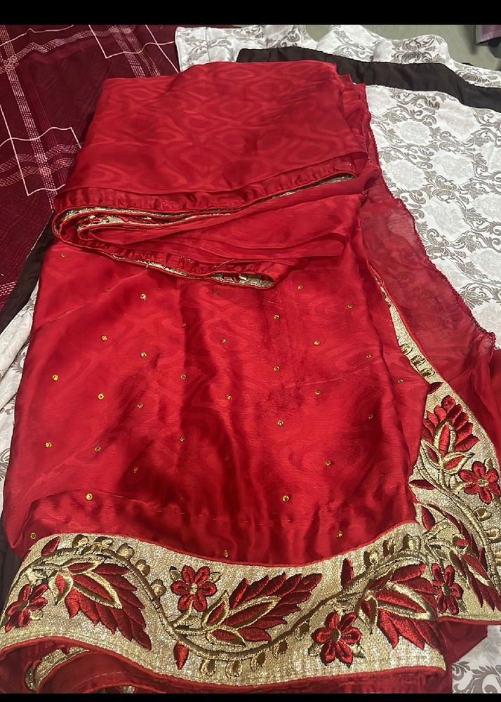 Hardly Used Saree With Padded Blouse