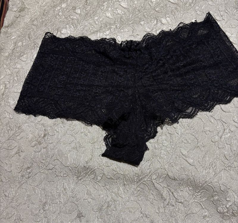 H&amp;M Beautiful Lace Panty