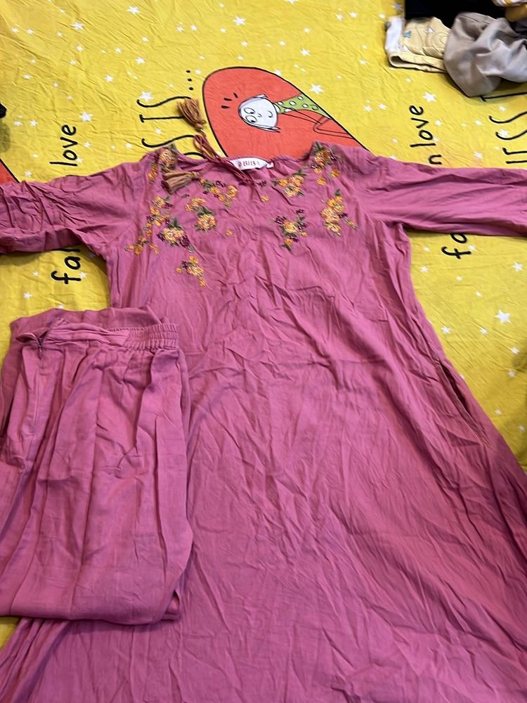Floral Embroidered Pink Kurta Set