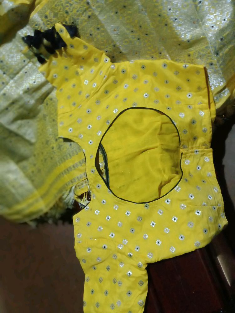 Mekhela Sador