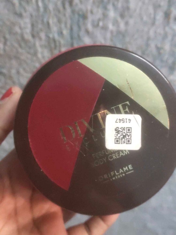 Oriflame Divine Perfumed Body Cream