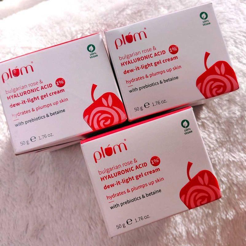 Plum 1% Hyaluronic Acid &amp; Bulgarian Rose ​Dew-It-L