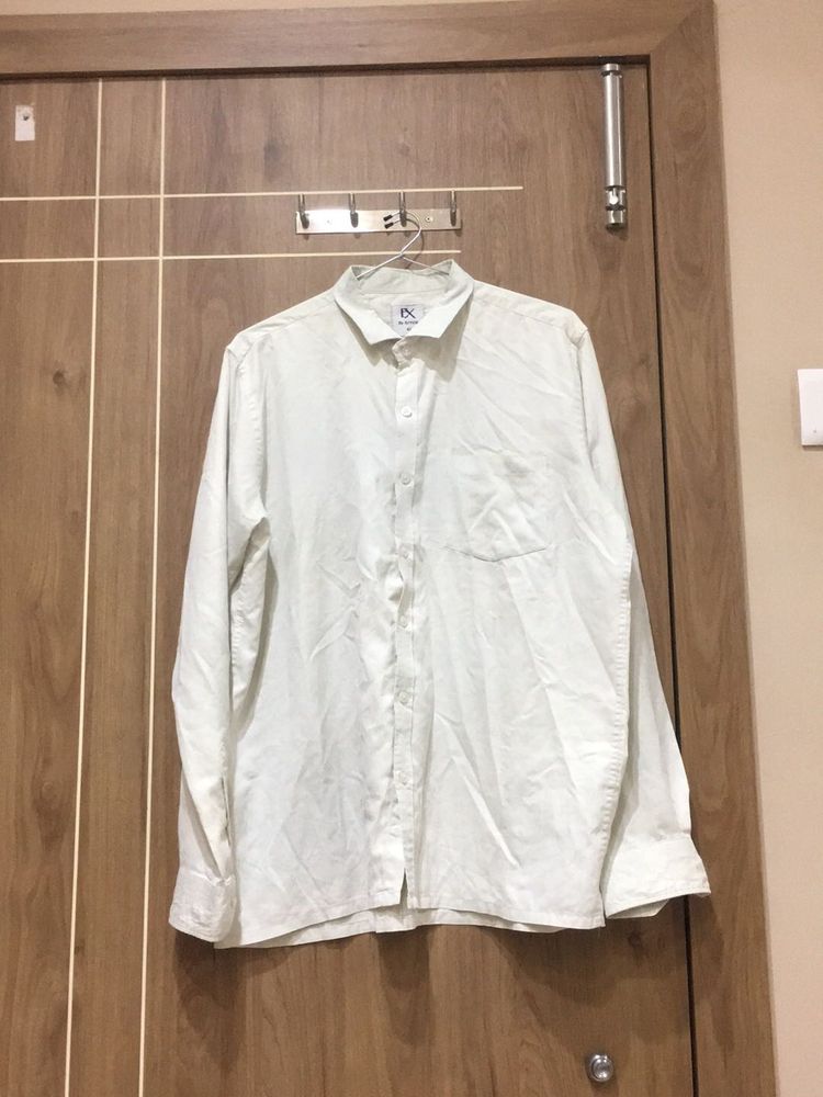 Men&#39;s Casual Shirt