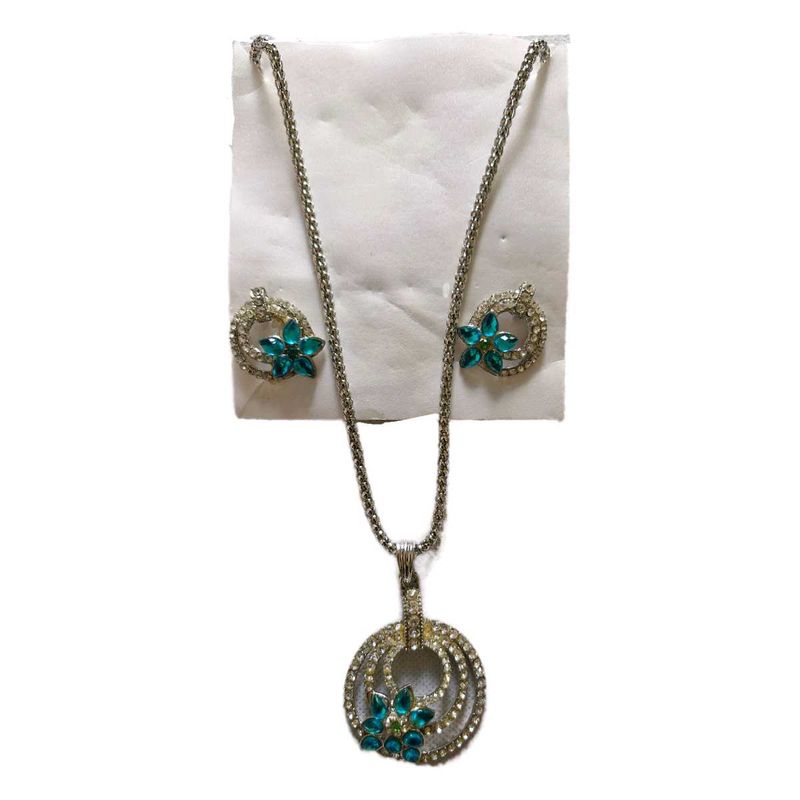 Women Artificial Necklace
