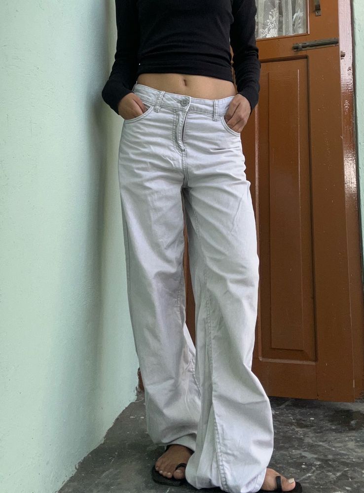 Mid Rise Trouser