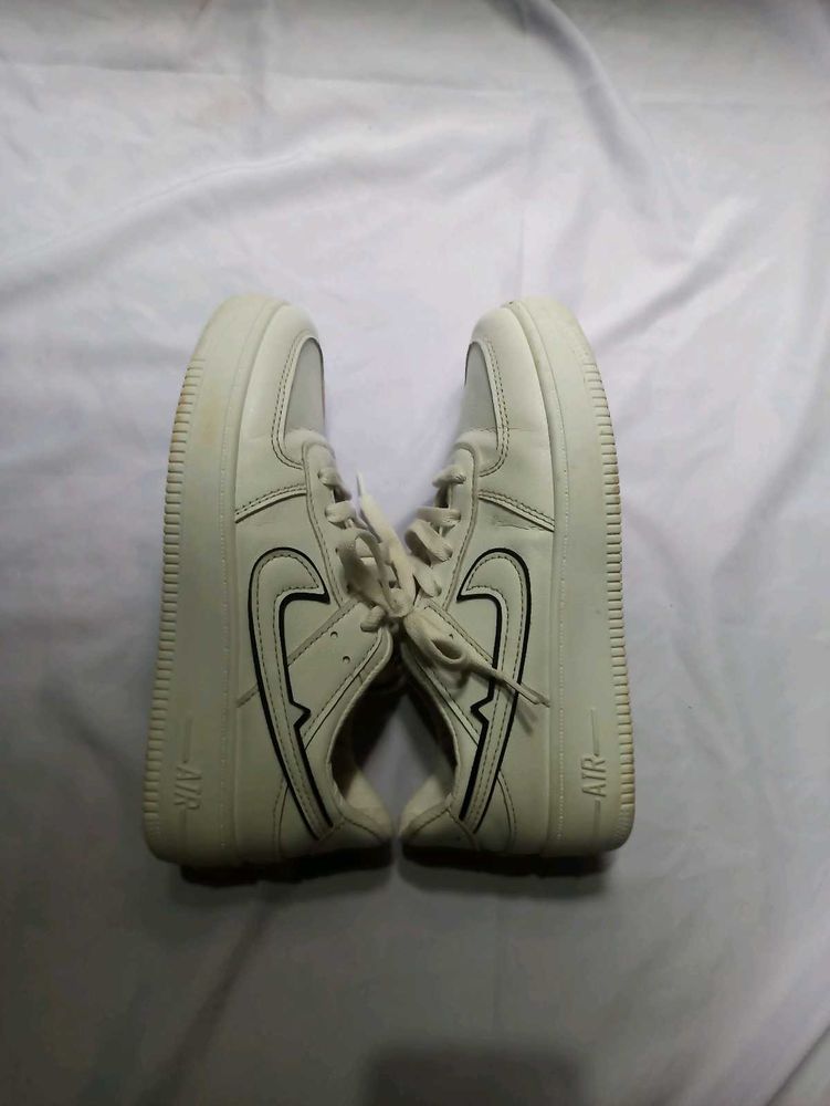 nikee AIR shoe