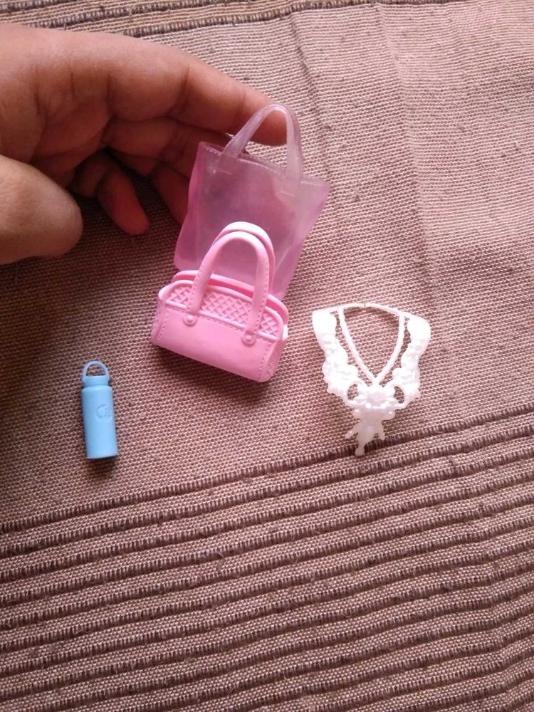 Barbie Doll Acce Cories