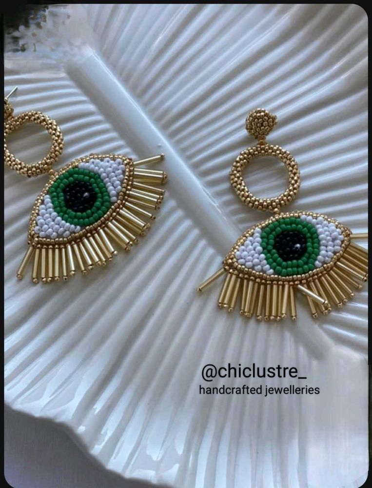 Eyeonyou ~ Complimentary Beadcrafted Earrings