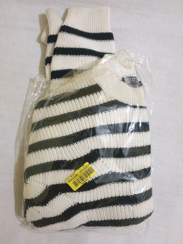 Women White &amp;vBlack Stripped Pullover