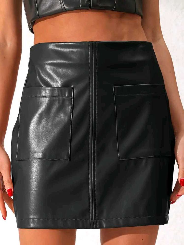 Chic Black Faux Leather Mini Skirt