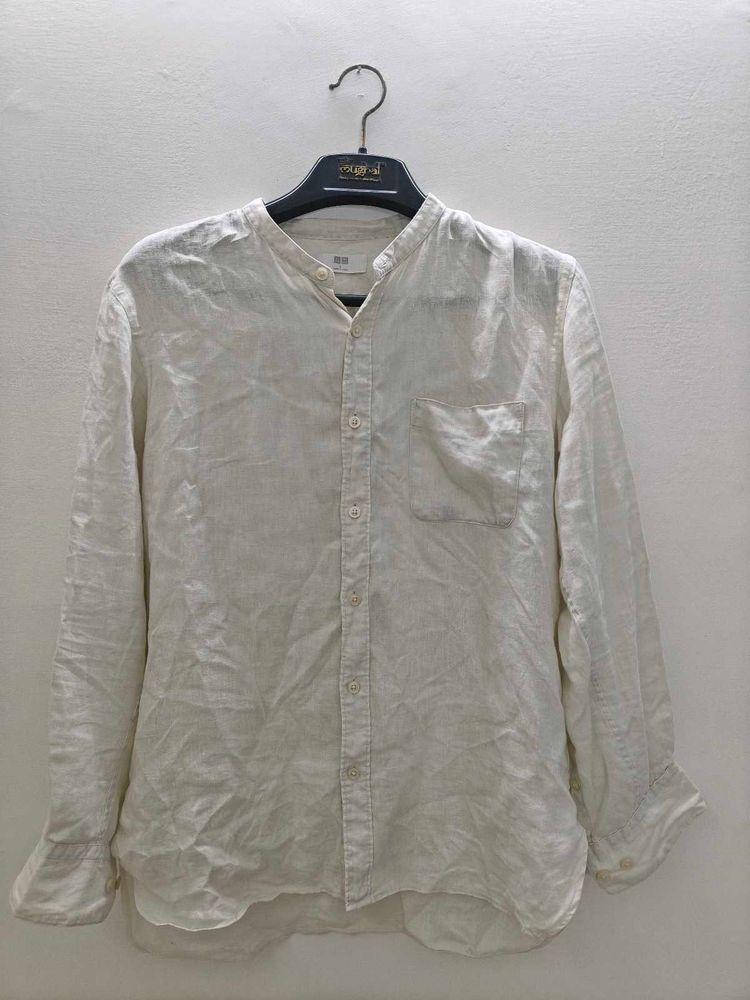 Uniqlo Linen Button-Down