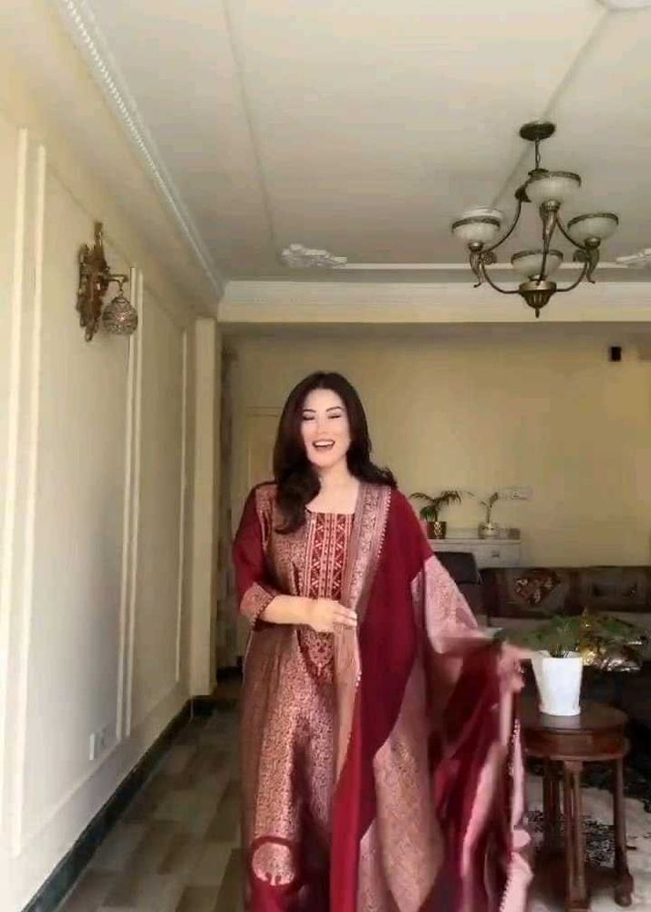 Elegant Maroon Kurta Set