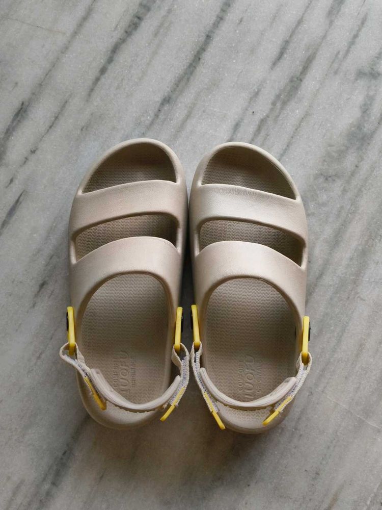 Luofu Flipflop Sandals
