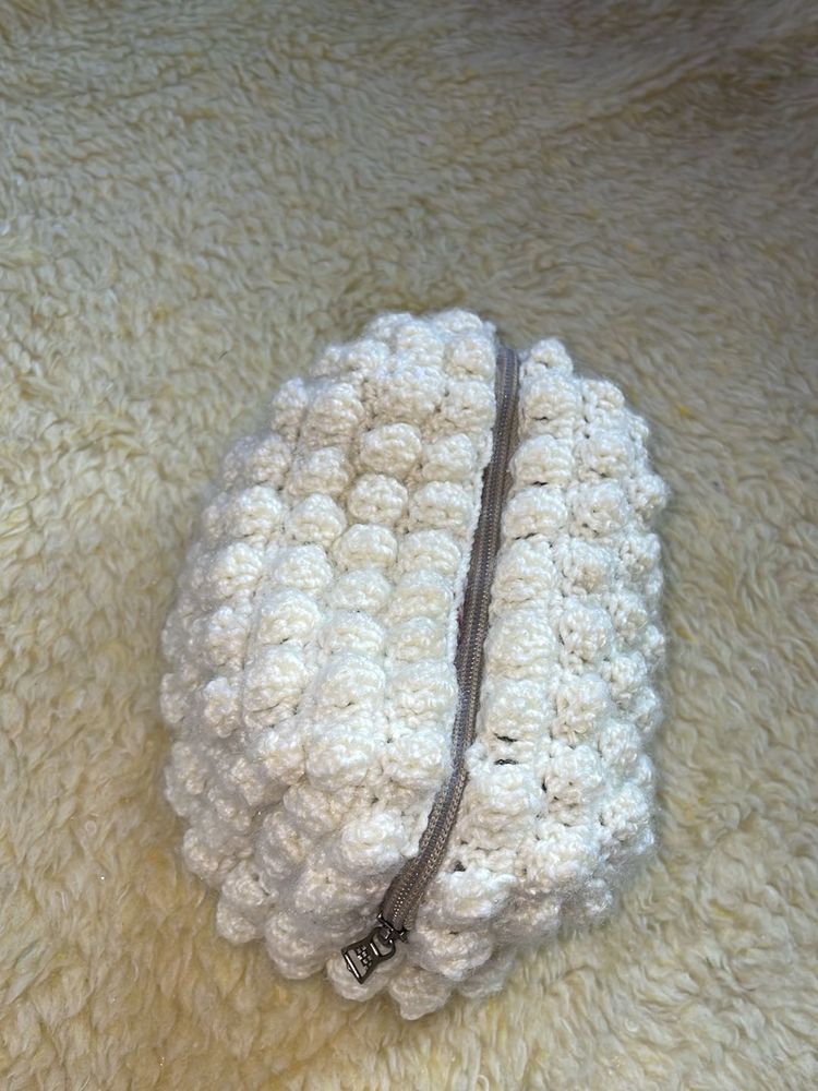 bubble Crochet Pouch