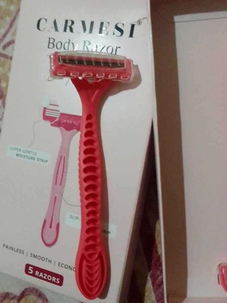Carmesi Body Razor