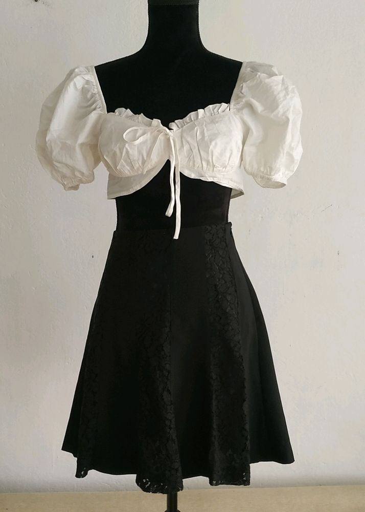 Black Lace Detail Skater Mini Skirt
