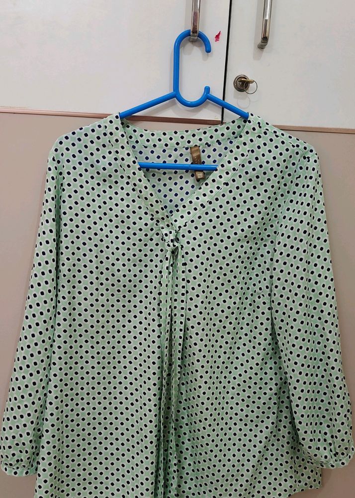 Polka Dot Print Top With V Neck
