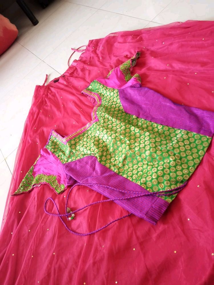 SKIRT AND TOP
