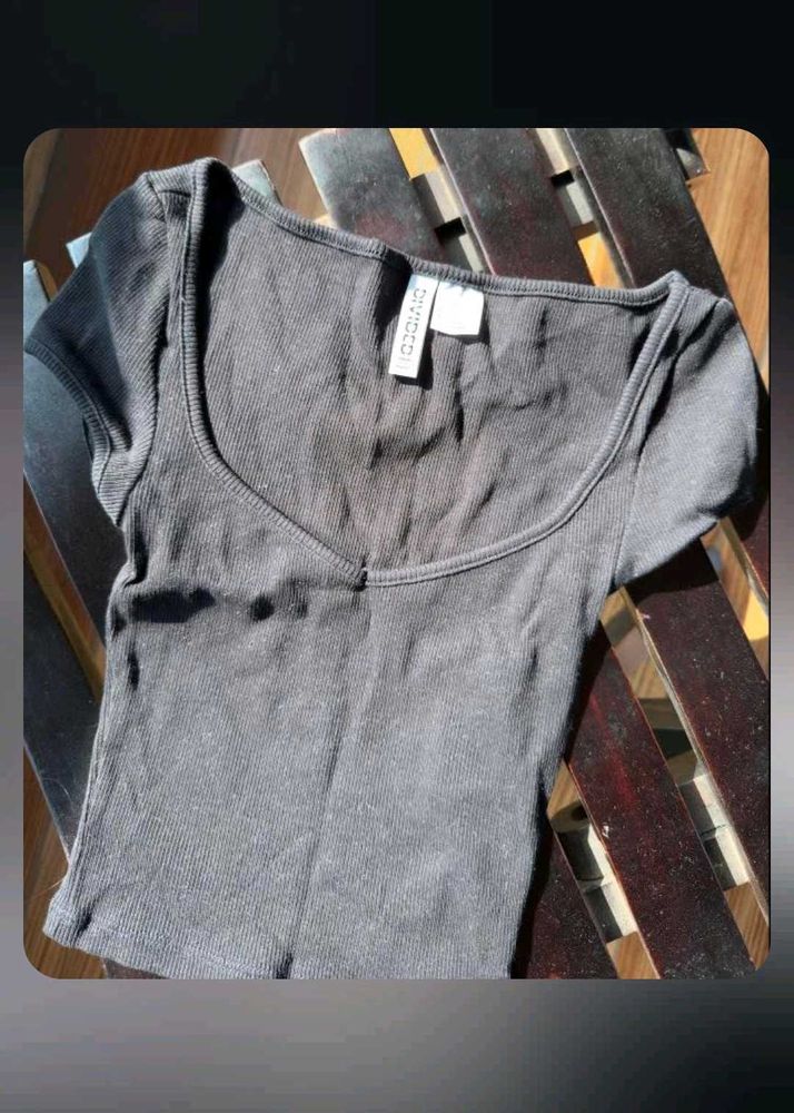 H&amp;M Crop Top
