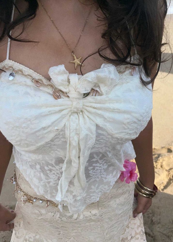 SAVANA Sea Shell Lace Tie- Front Halter Top