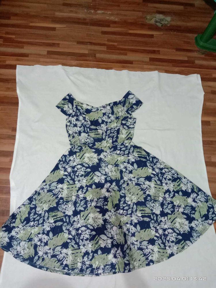 Combo Of Two Dress.....