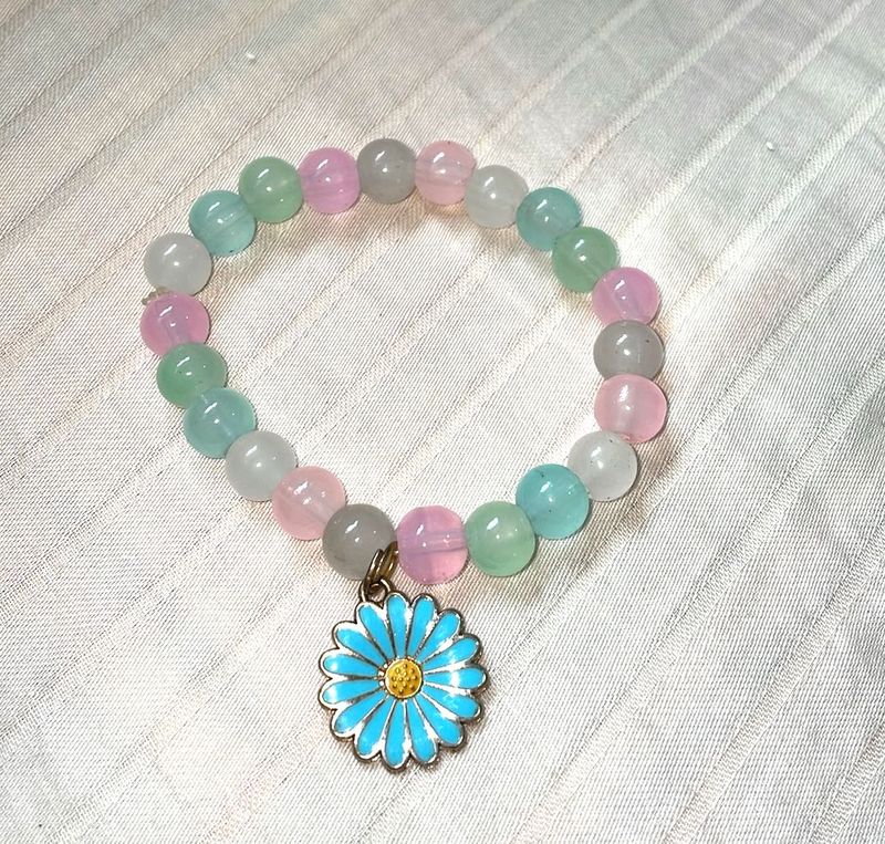 Beaded Daisy Bracelet