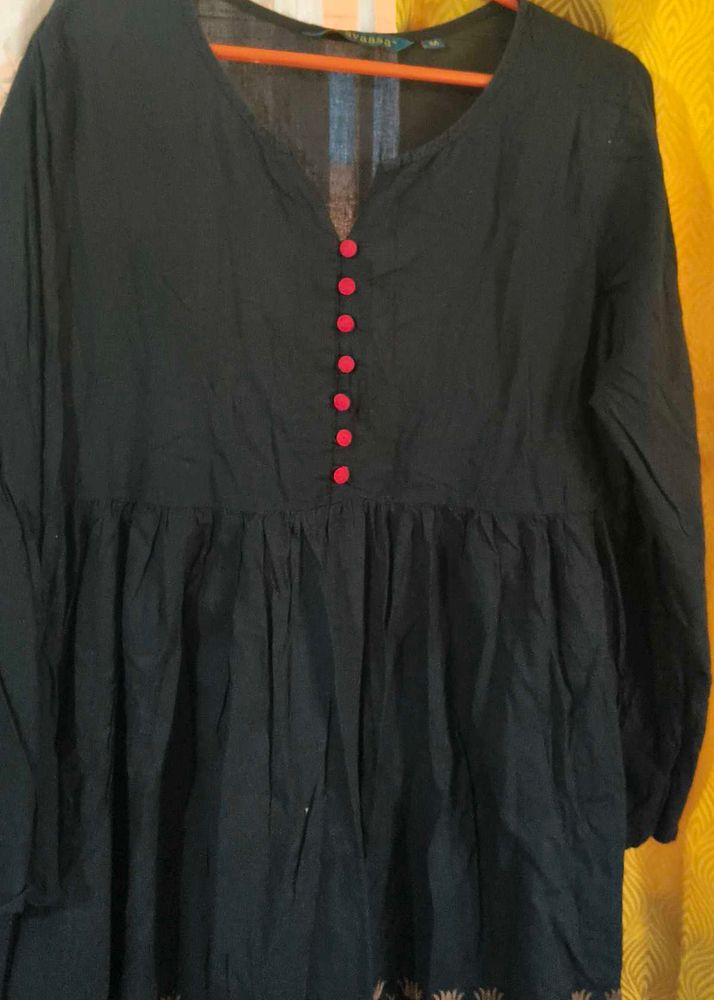 Elegant Black Tunic Top