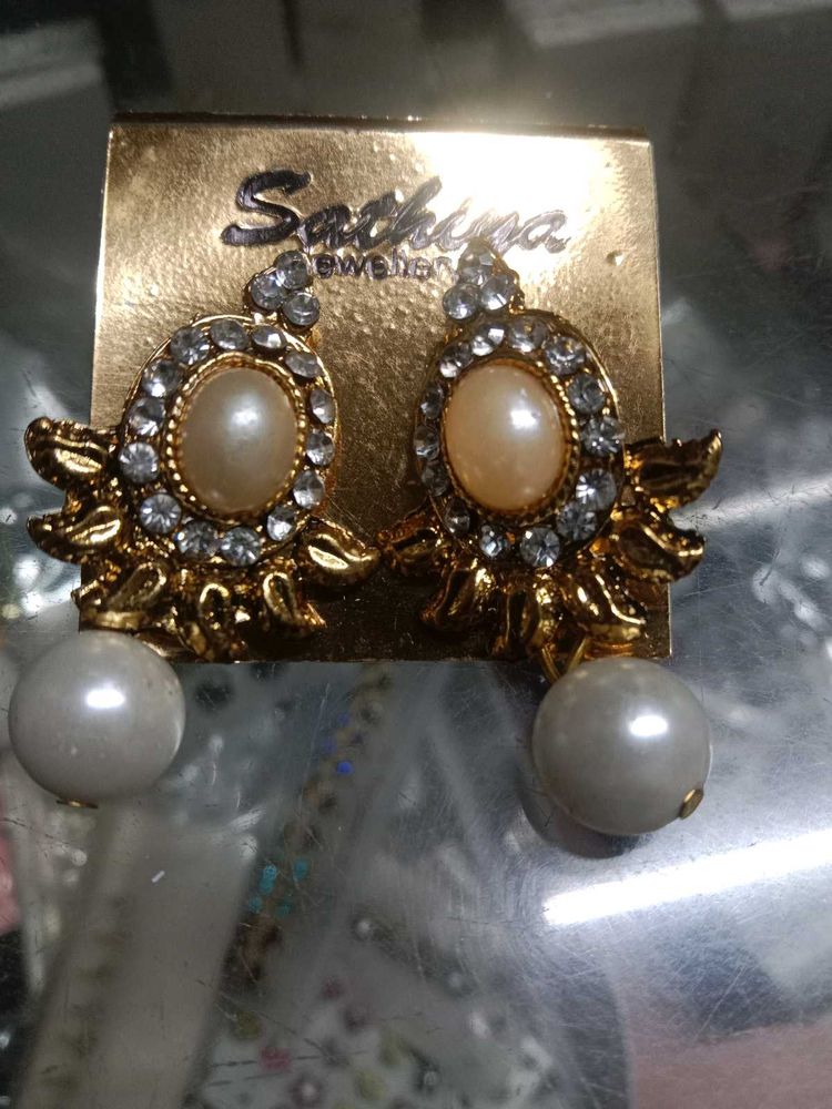 Vintage Pearl Drop Earrings