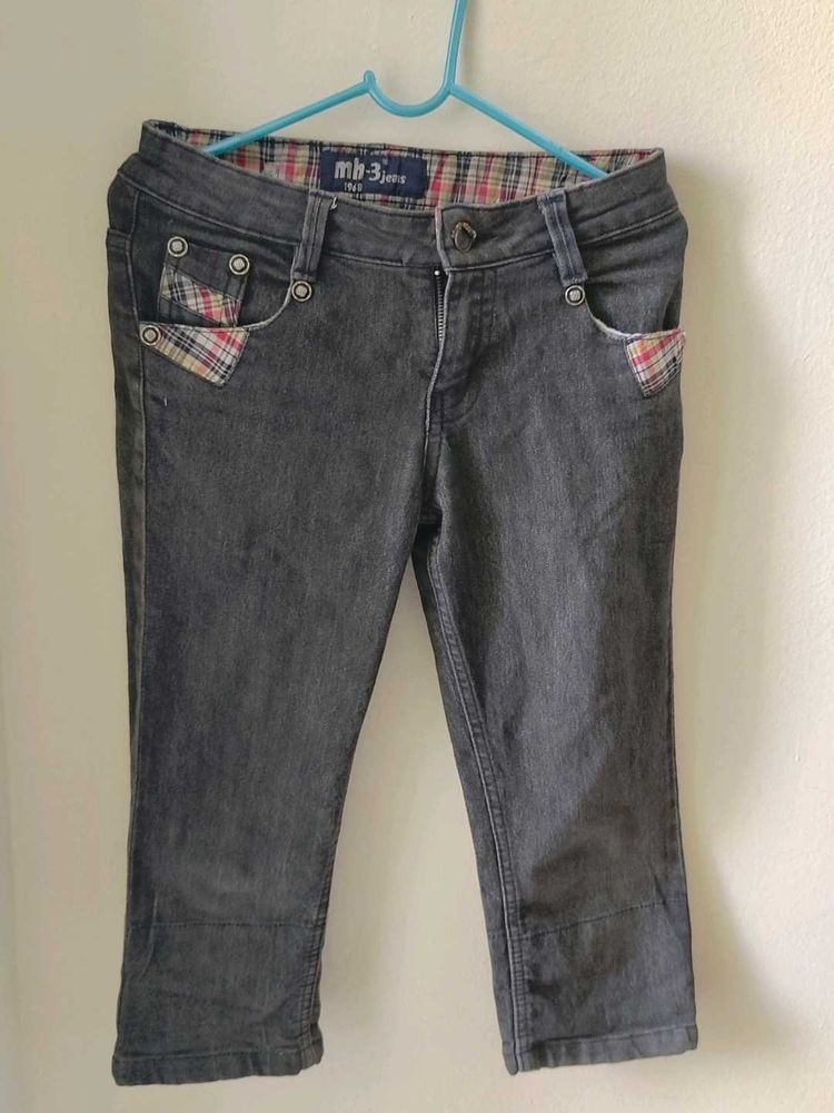 Gray Cropped Jean