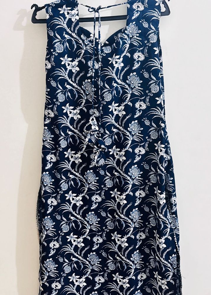 Navy Floral Sleeveless Tunic Kurta Set With Dupatt