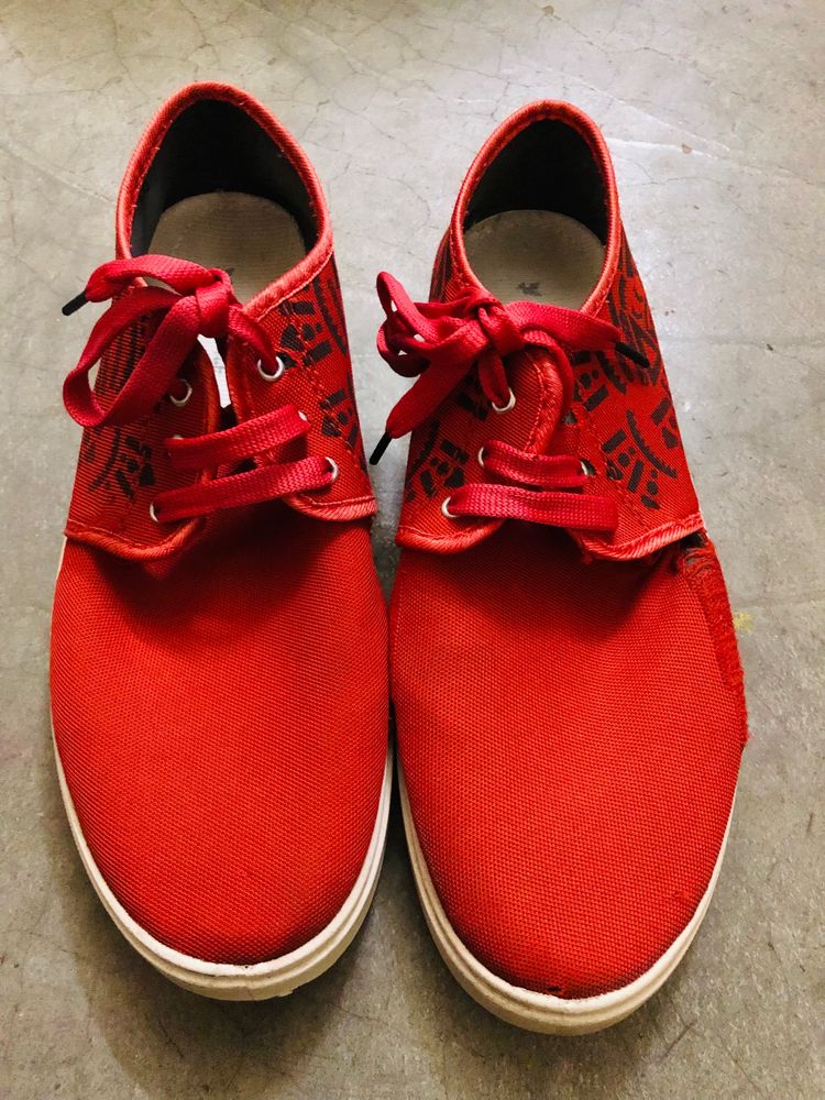 Flat Shoe For Men And Women                                 Red Flat Shoe For Men                                   Size = UK10