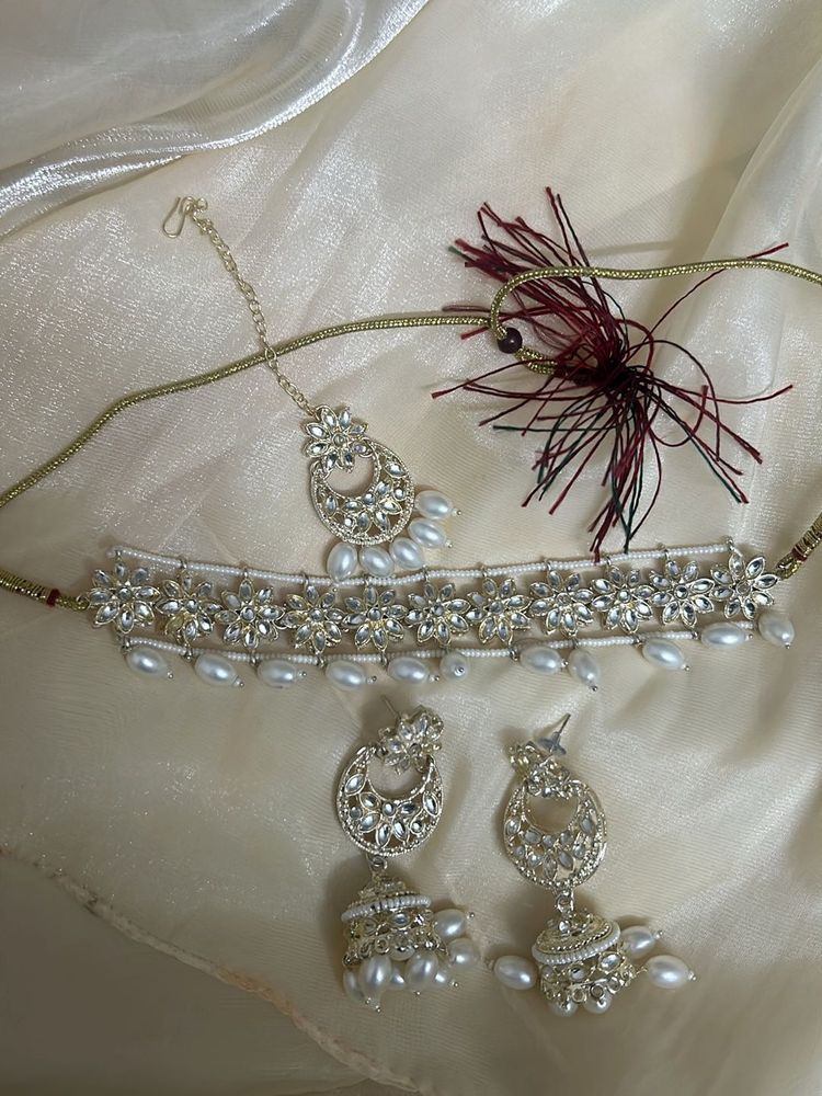 Kundan And Beads Set