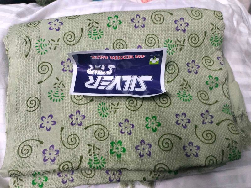 Elegant Floral Print Towel