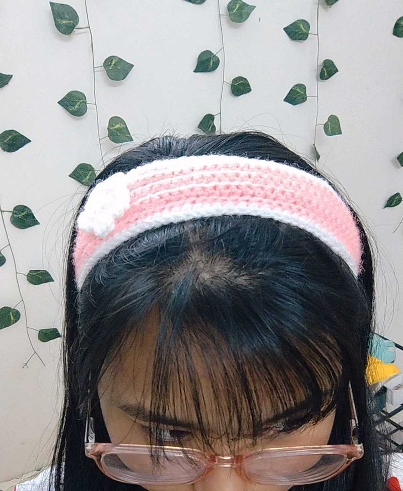 2 Pink Knitted Headband🩷🤍