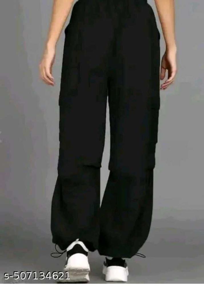 BLACK PARACHUTE TRACK PANT...🖤✨
